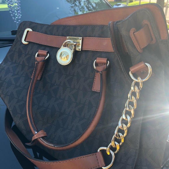 Michael Kors Brown Signature Bag - Picture 5 of 6